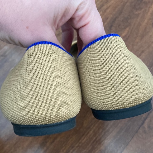 Rothy's Beige and Black Flats with Blue Trim Sz 9.5 - Picture 5 of 8
